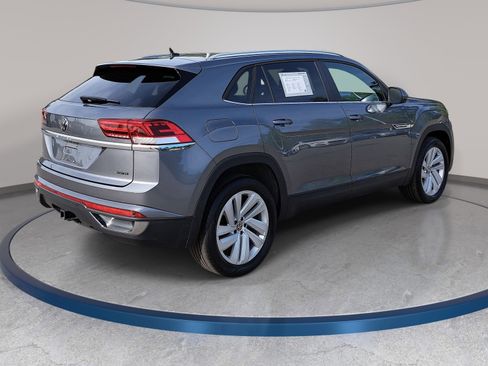Certified 2023 Volkswagen Atlas Cross Sport SE w/ Panoramic Sunroof Package AWD/4WD image 5