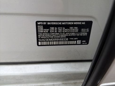 Used 2024 BMW X7 xDrive40i image 7