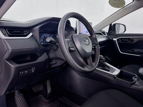Used 2025 Toyota RAV4 LE image 12
