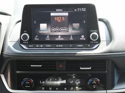 Used 2026 Nissan Rogue SV AWD/4WD image 19