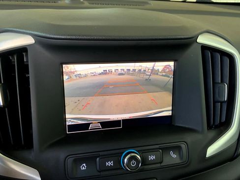 Used 2023 GMC Terrain SLE w/ Driver Convenience Package image 27