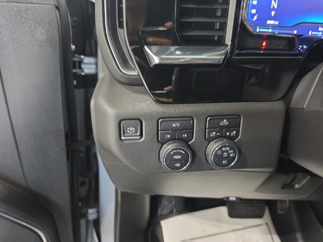 Used 2023 Chevrolet Silverado 1500 RST AWD/4WD image 19