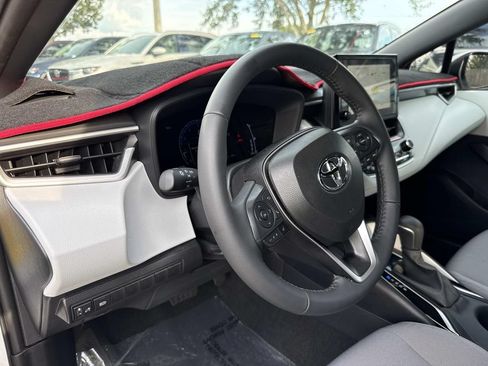 Used 2026 Toyota Corolla SE FWD image 23
