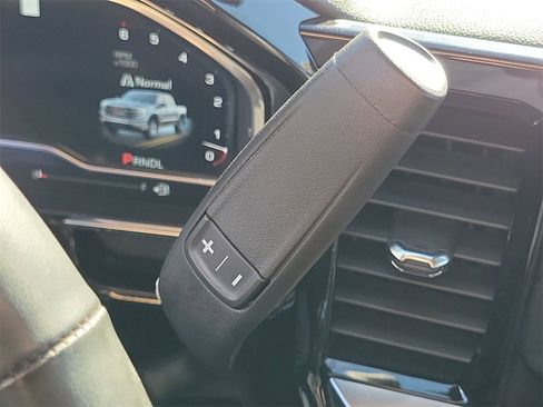 Used 2023 GMC Sierra 1500 Elevation image 16