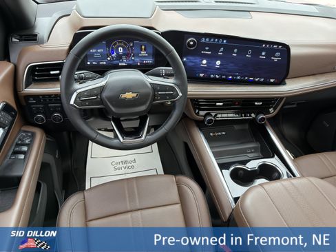 Certified 2025 Chevrolet Suburban High Country image 9