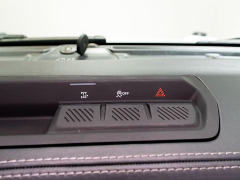 Used 2025 Ford Bronco Outer Banks AWD/4WD image 16
