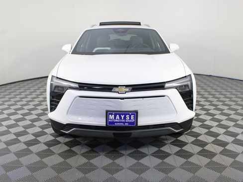 Used 2024 Chevrolet Blazer EV LT AWD/4WD image 28