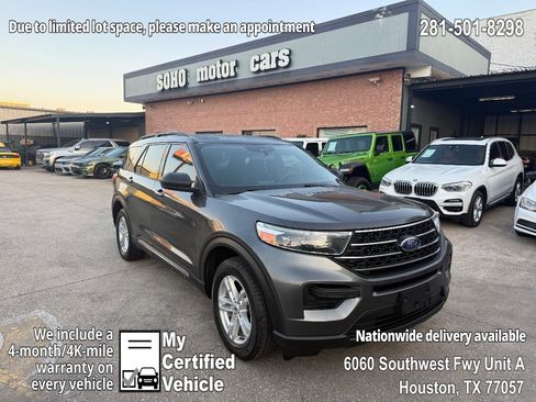 Used 2020 Ford Explorer XLT image 1