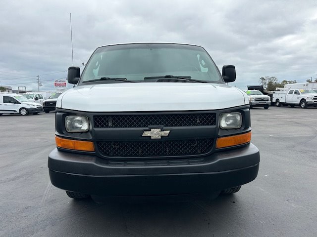 Used 2016 Chevrolet Express 2500 RWD image 3