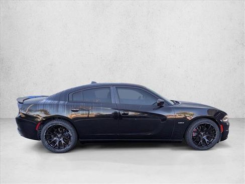 Used 2015 Dodge Charger R/T w/ Premium Group image 4