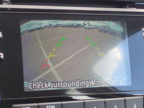 Used 2017 Nissan Rogue S image 26