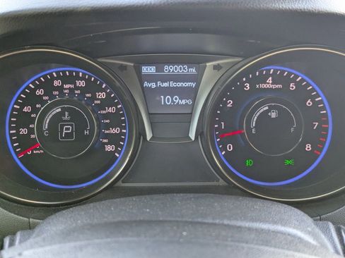 Used 2013 Hyundai Genesis 3.8 image 23