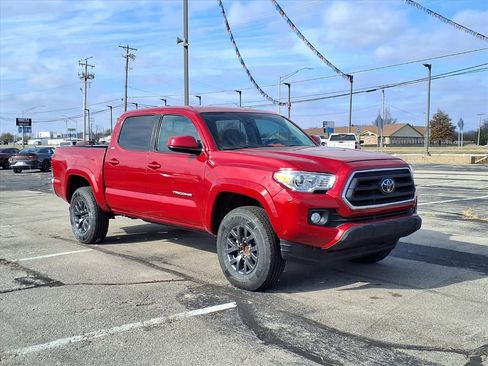Used 2023 Toyota Tacoma SR5 image 1