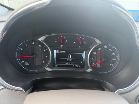 Used 2018 Chevrolet Malibu Premier FWD image 9