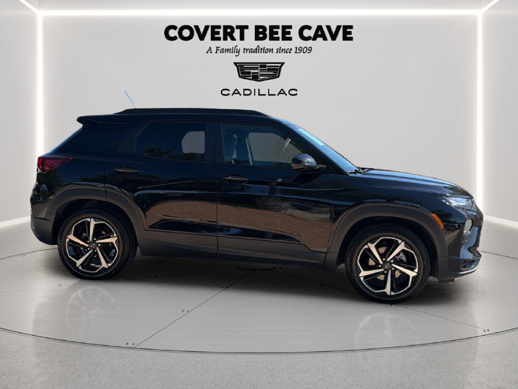 Used 2023 Chevrolet TrailBlazer RS w/ Sun and Liftgate Package FWD image 8