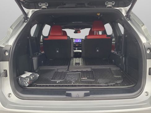 Certified 2023 Toyota Highlander XSE image 28