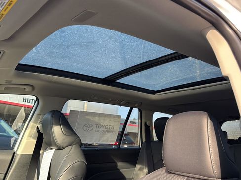 New 2026 Toyota Grand Highlander Limited image 27