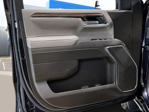 Certified 2024 Chevrolet Silverado 1500 LT w/ Z71 Off-Road Package image 19