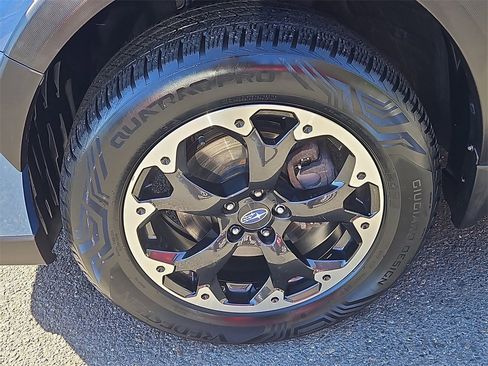 Used 2021 Subaru Crosstrek 2.0i image 7