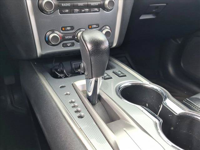 Used 2020 Nissan Pathfinder SL FWD image 11