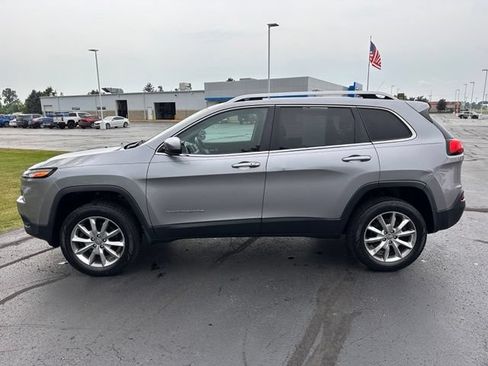 Used 2014 Jeep Cherokee Limited AWD/4WD image 3