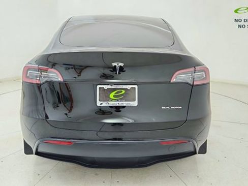 Used 2023 Tesla Model Y Long Range AWD/4WD image 5