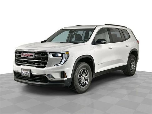 Used 2025 GMC Acadia Elevation image 1