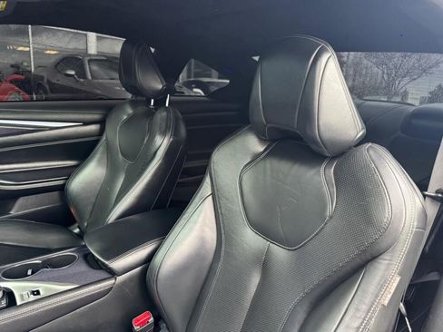 Used 2017 INFINITI Q60 Red Sport 400 image 10