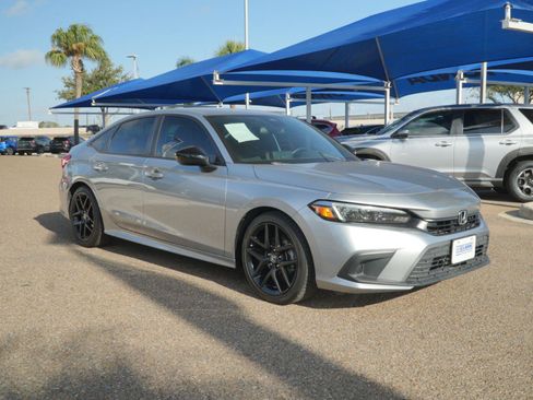 Used 2024 Honda Civic Sport image 3