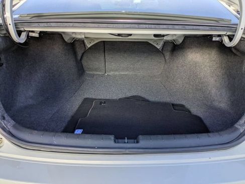 Used 2017 Honda Accord Touring image 31