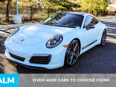 Used 2019 Porsche 911 Carrera T image 3