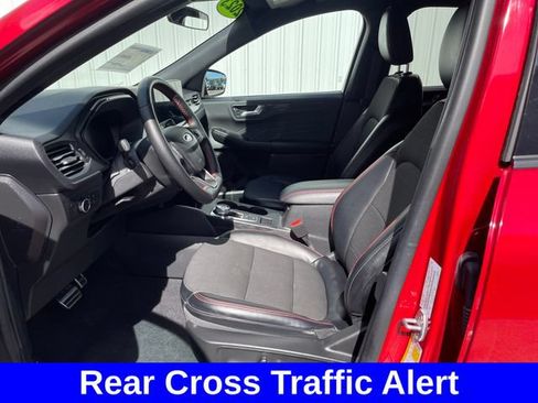 Used 2023 Ford Escape ST-Line w/ Tech Pack #1 AWD/4WD image 9