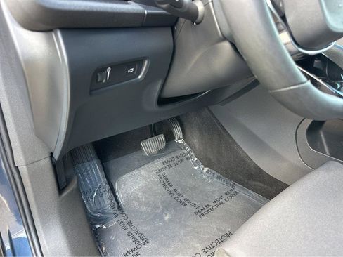 Used 2022 Polestar Polestar 2 w/ Performance Package image 29