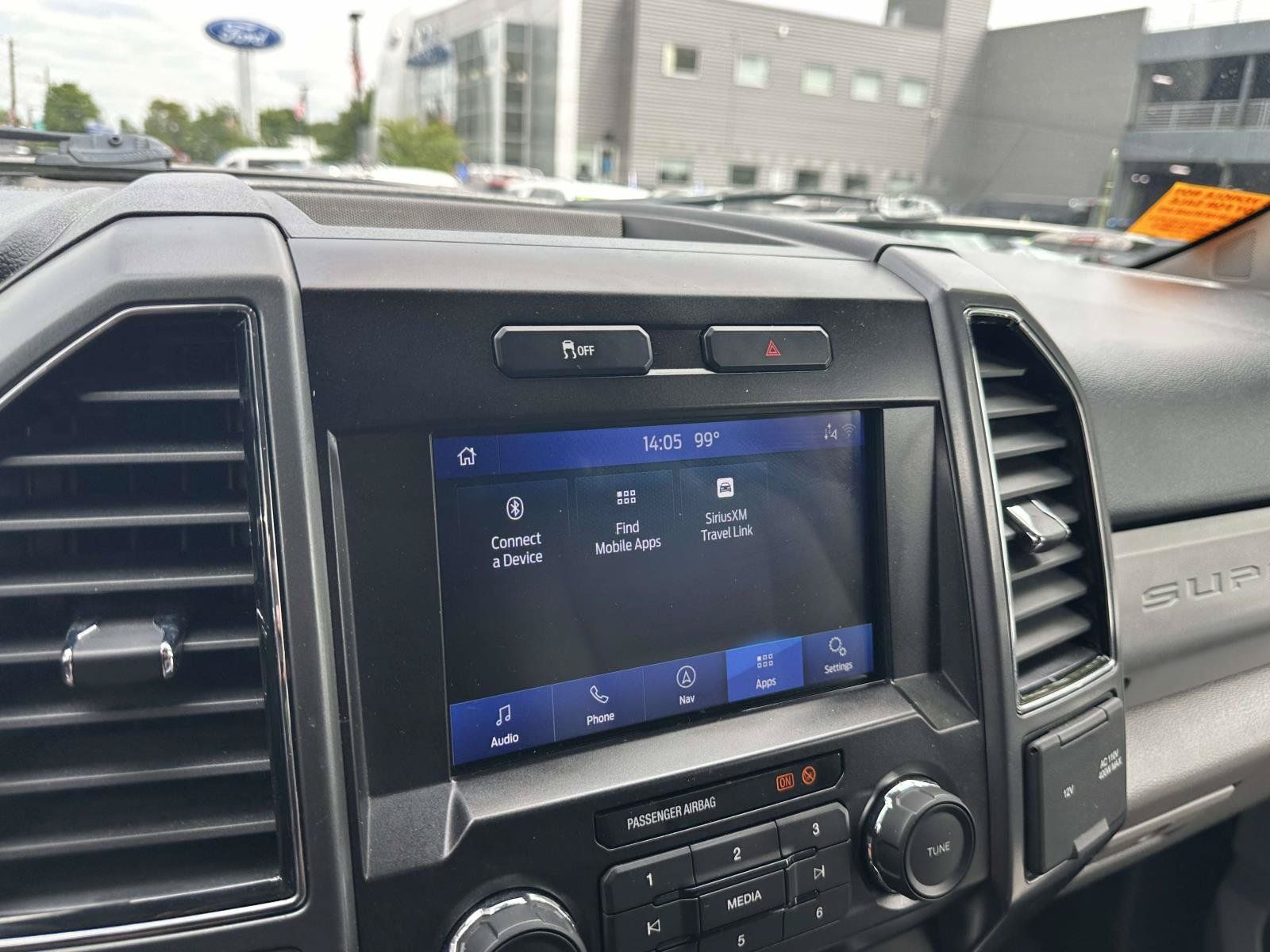 Certified 2022 Ford F250 XLT w/ Black Appearance Package AWD/4WD image 25