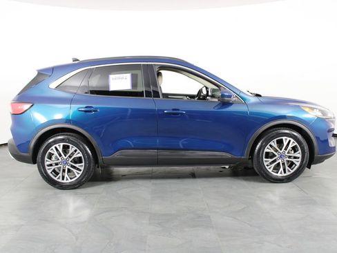 Used 2020 Ford Escape SEL image 14