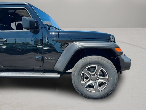 Used 2022 Jeep Wrangler Unlimited Sport AWD/4WD image 25