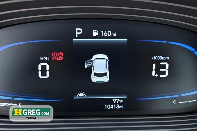 Used 2024 Hyundai Venue SEL FWD image 16