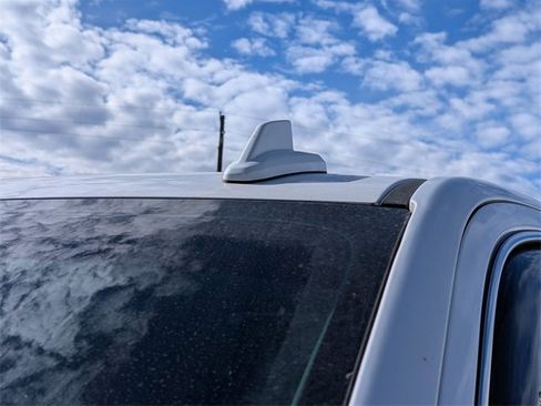 Used 2022 GMC Sierra 1500 SLT image 5