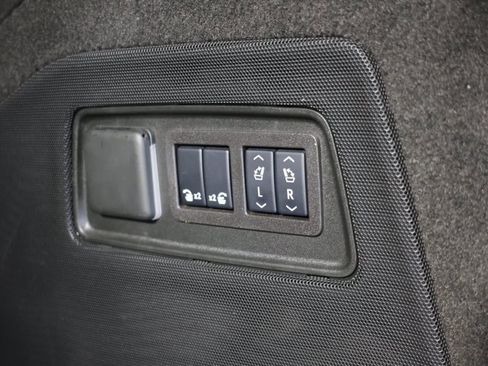 Used 2024 Cadillac Escalade Sport w/ LPO, ONYX Package image 50