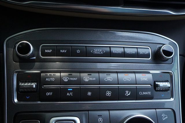Used 2023 Hyundai Santa Fe Calligraphy w/ Cargo Package AWD/4WD image 19
