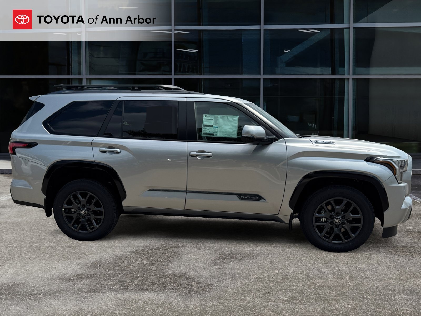 Used 2025 Toyota Sequoia Platinum AWD/4WD image 13