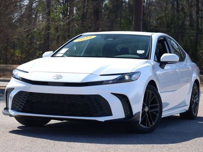 Used 2025 Toyota Camry SE