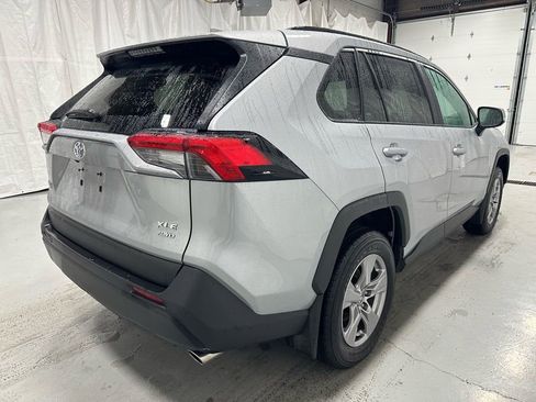 Used 2025 Toyota RAV4 XLE image 7