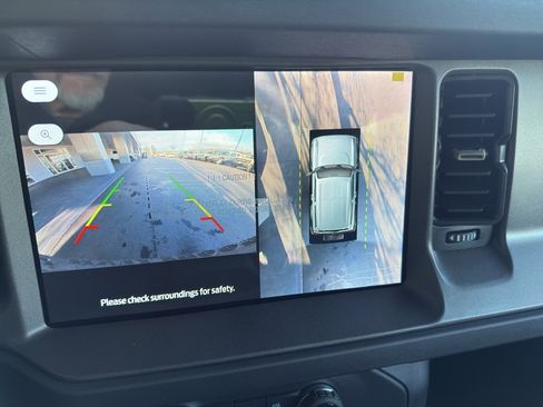 New 2025 Ford Bronco Badlands image 32