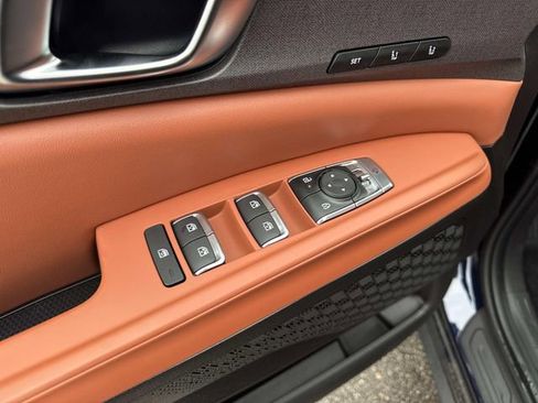 New 2026 Kia Carnival EX image 11