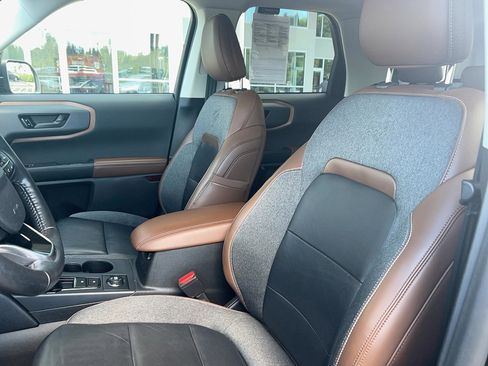 Used 2023 Ford Bronco Sport Outer Banks w/ Tech Package AWD/4WD image 10