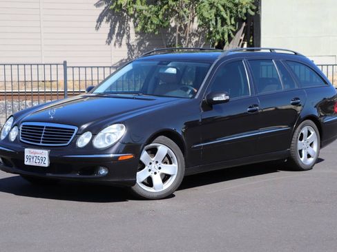 Used 2006 Mercedes-Benz E 500 4MATIC Wagon image 4
