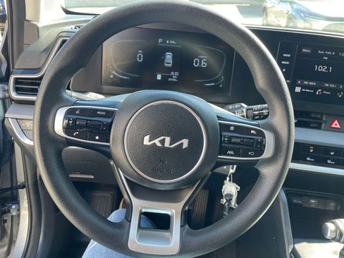 Used 2025 Kia Sportage LX image 31