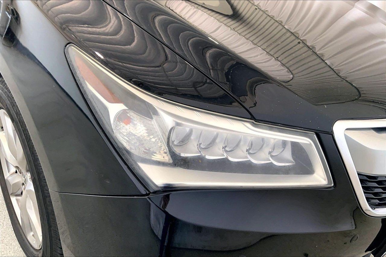 Used 2016 Acura MDX w/ Advance & Entertainment Pkg FWD image 11
