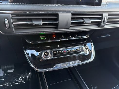 New 2026 Lincoln Corsair Premiere image 13